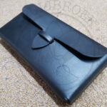 Riemtasje steeksluiting tuigleer zwart telefoontasje