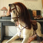 Hobbelpaard zadel hoofdstel borsttuig rockinghorse